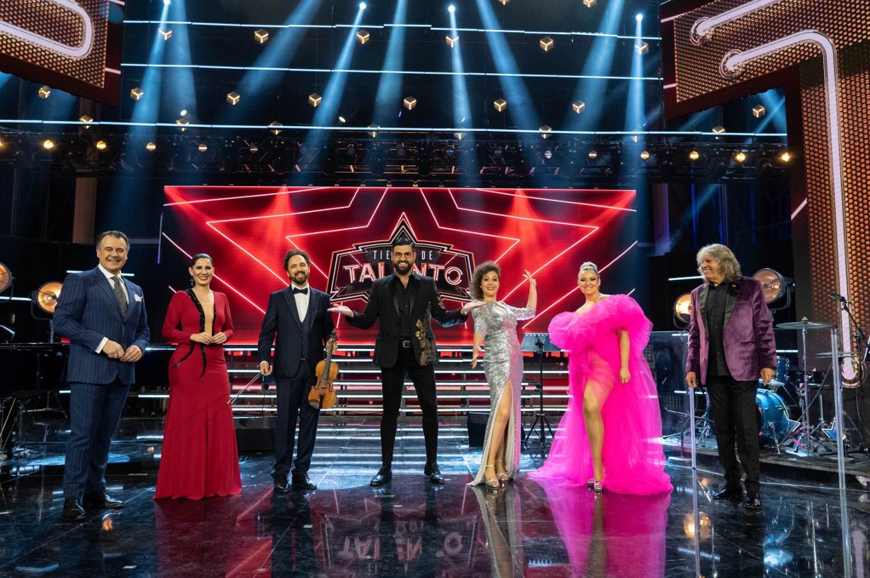 Carlos Álvarez, Diana Navarro, Jesús Reina, Manu Sánchez, María Villalón, Mariola Cantarero y José Mercé. canal sur