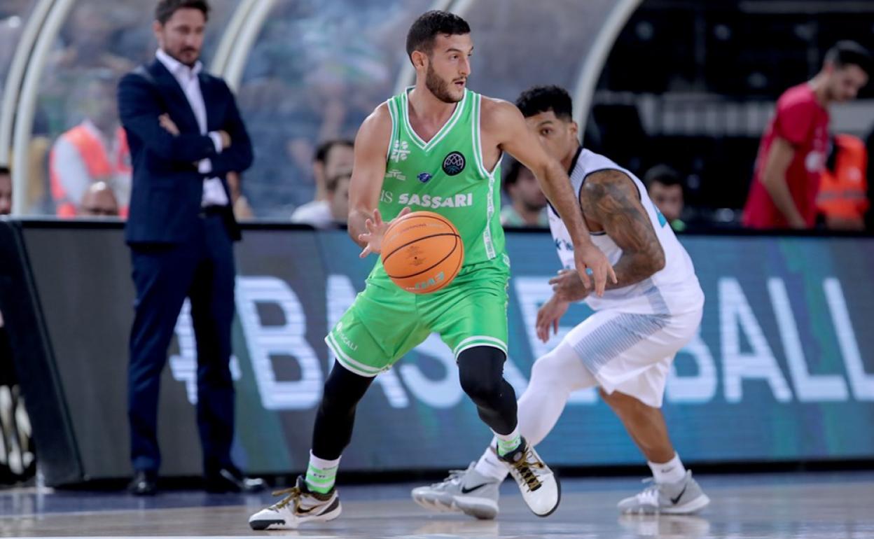 Marco Spissu, durante un partido con el Sassari en la Champions League. 