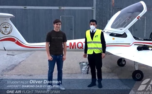 El joven holandés, tras su bautismo de vuelo el pasado marzo en la capital malagueña.