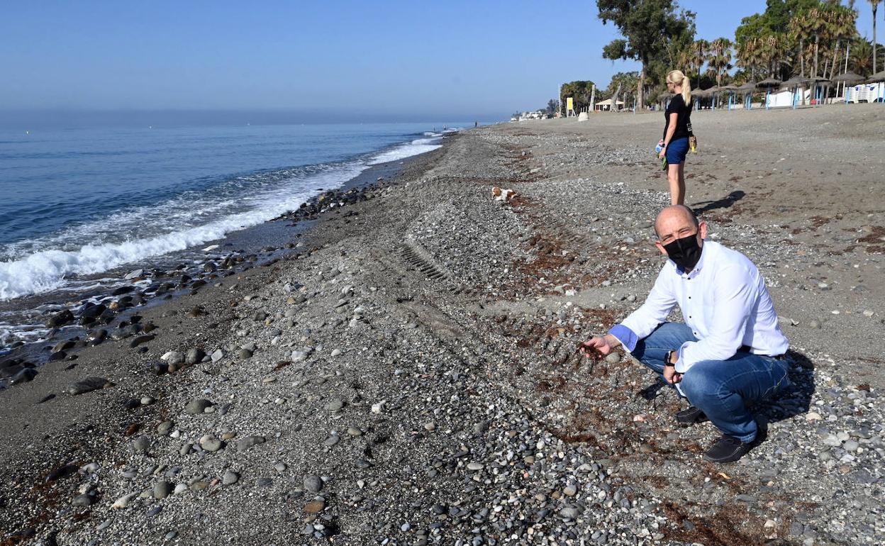OSP denuncia el «total abandono» de las playas de San Pedro Alcántara