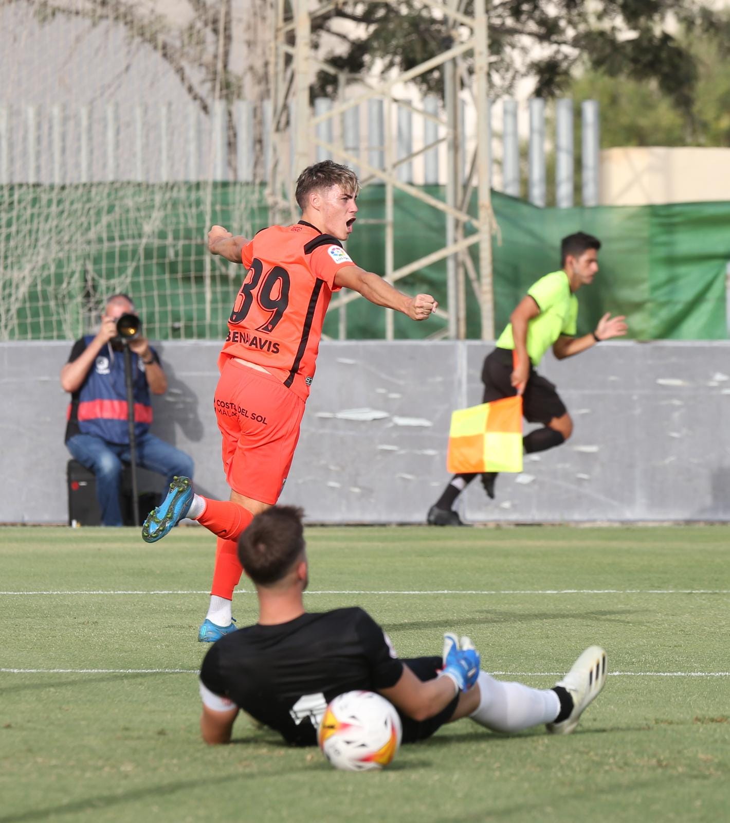 El choque se ha disputado en el campo de la Federación