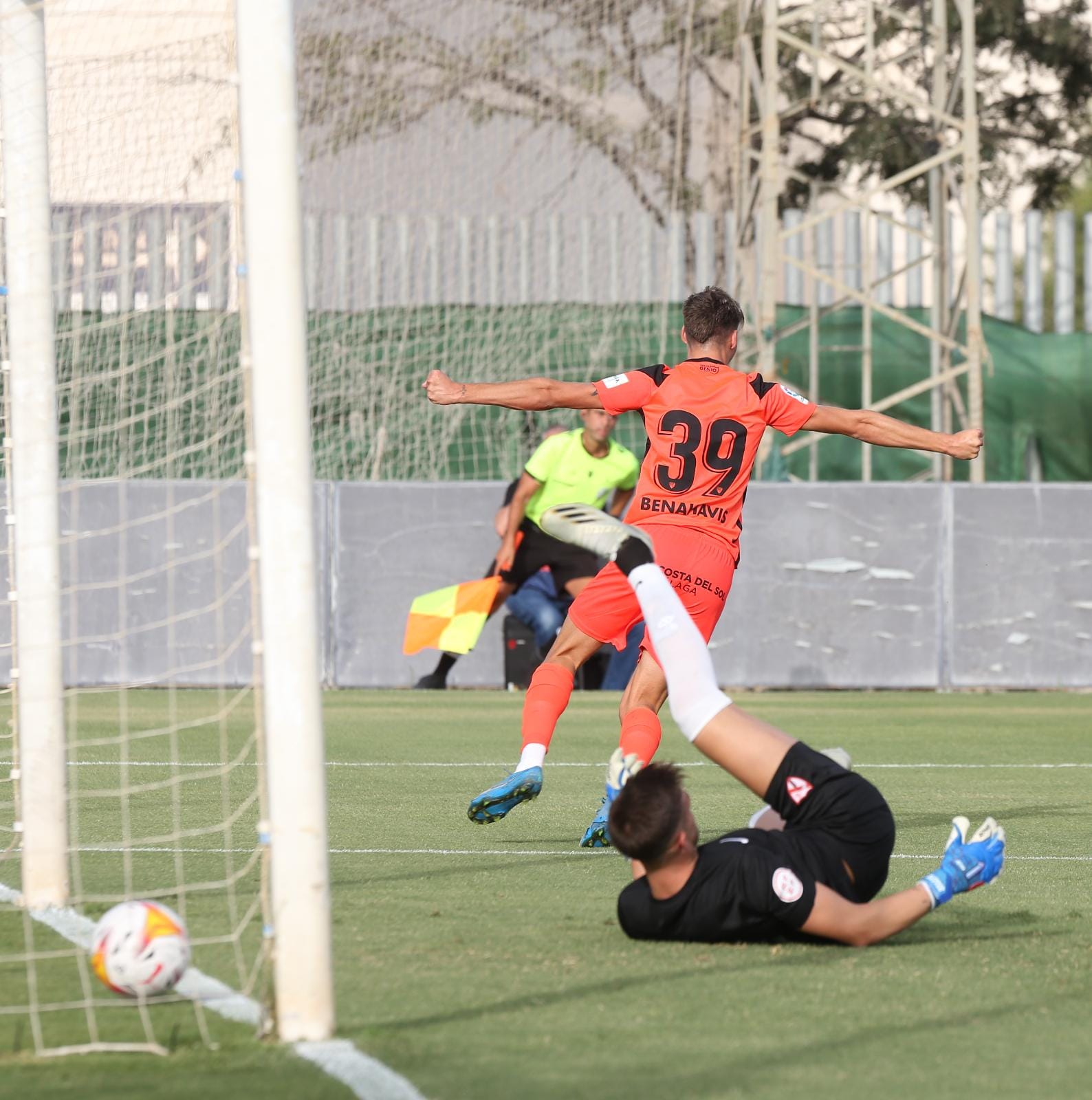El choque se ha disputado en el campo de la Federación