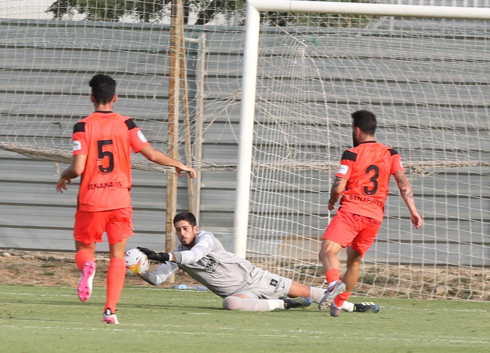 El choque se ha disputado en el campo de la Federación