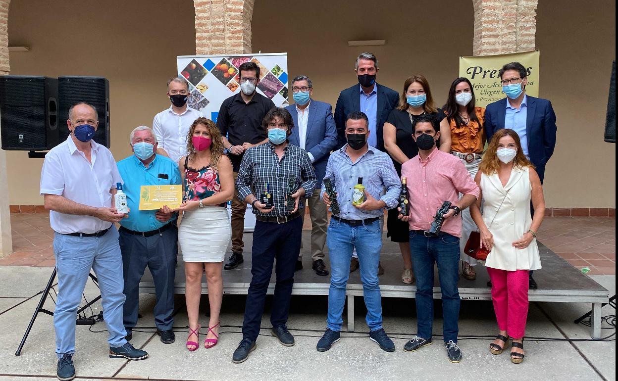 Acto de entrega de los premios a los mejores aceites de la provincia, ayer en Vélez-Málaga. 