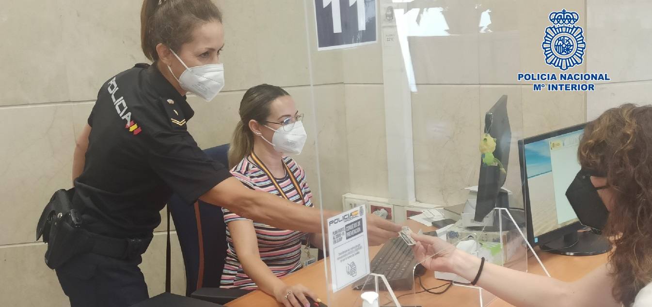 El proceso de implantación del nuevo DNI en las oficinas policiales de Málaga se ha hehco de manera progresiva. 