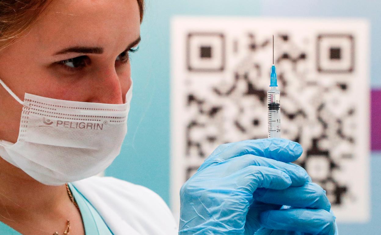 El pase sanitario comienza a ganar terreno en todo el mundo 