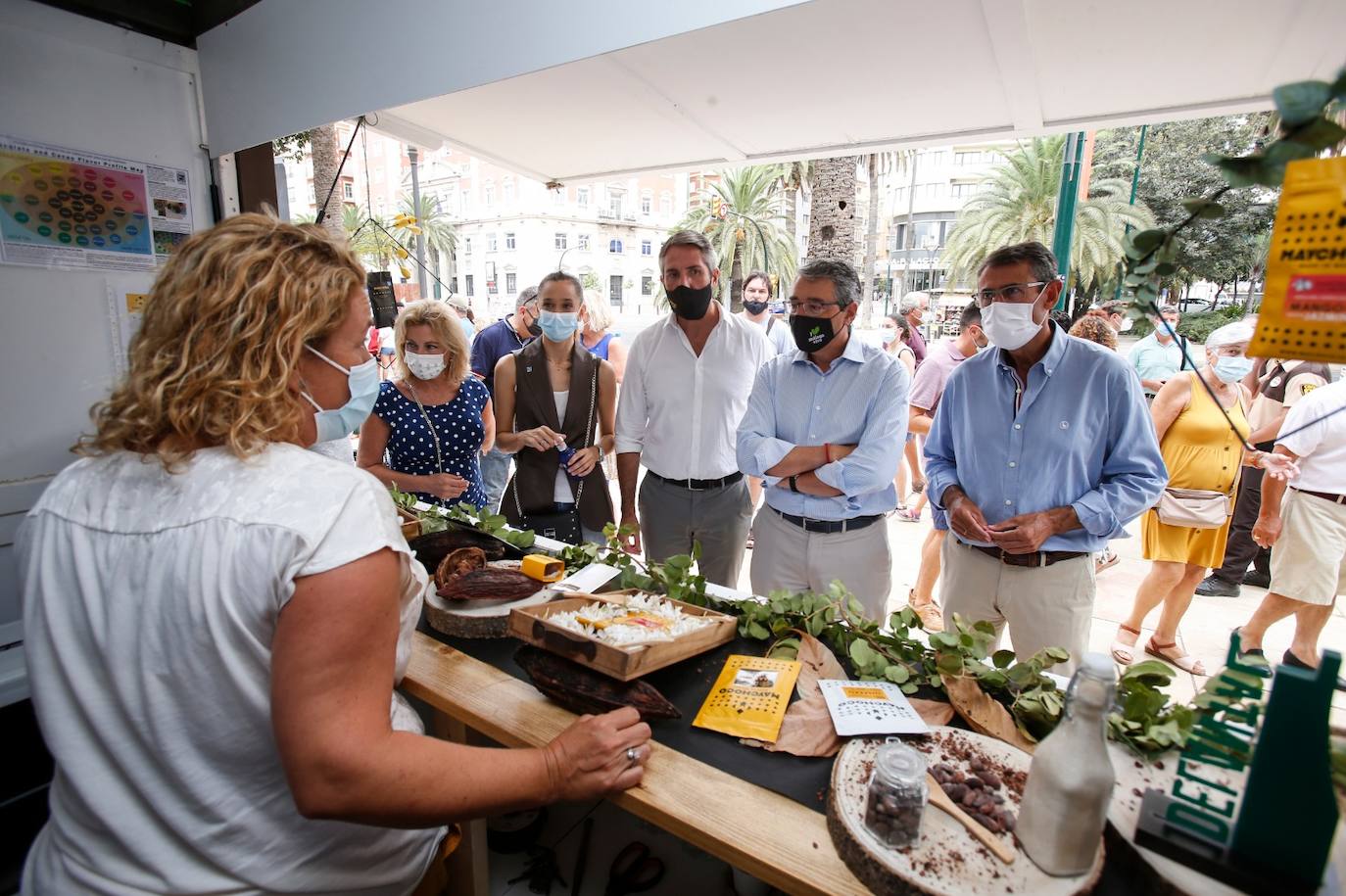 El Parque y la plaza de la Marina acogen esta feria gastronómica durante cuatro días. 