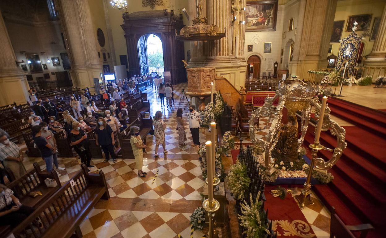 Veneración a la imagen de Santa María de la Victoria la tarde del 8 de septiembre del año pasado. 