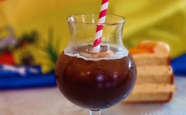 Con cacao y café