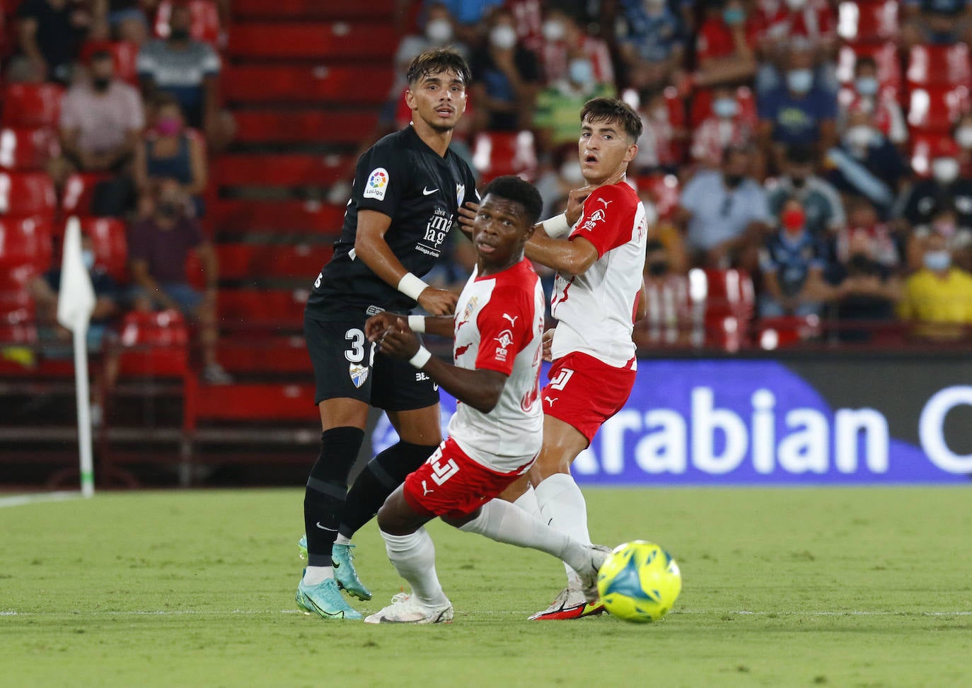 El equipo de José Alberto se enfrentaba a un rocoso rival en el Estadio de los Juegos Mediterráneos