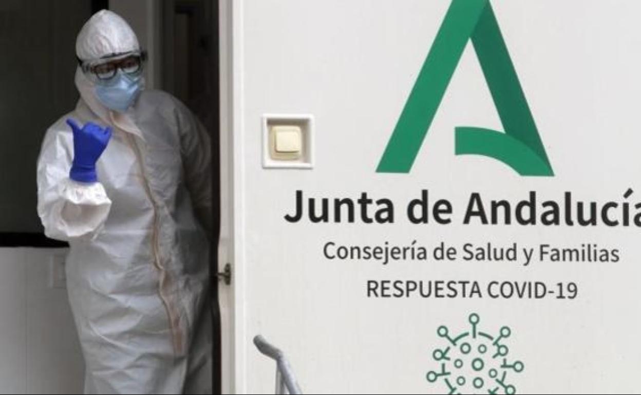 Coronavirus: Andalucía suma 307 positivos en 24 horas, la menor cifra desde marzo, y registra 22 muertes