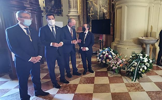 Imagen principal - Málaga se vuelca con su patrona