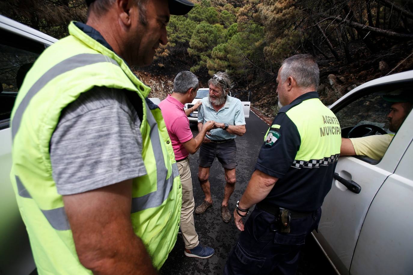 Las imágenes de la desolación tras quedar controlado el fuego en Sierra Bermeja. 