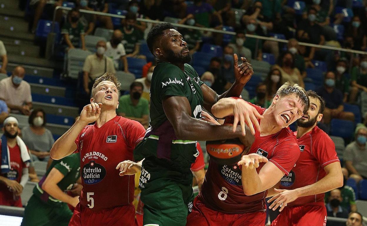 Notas a los jugadores del Unicaja tras ganar al Obradoiro