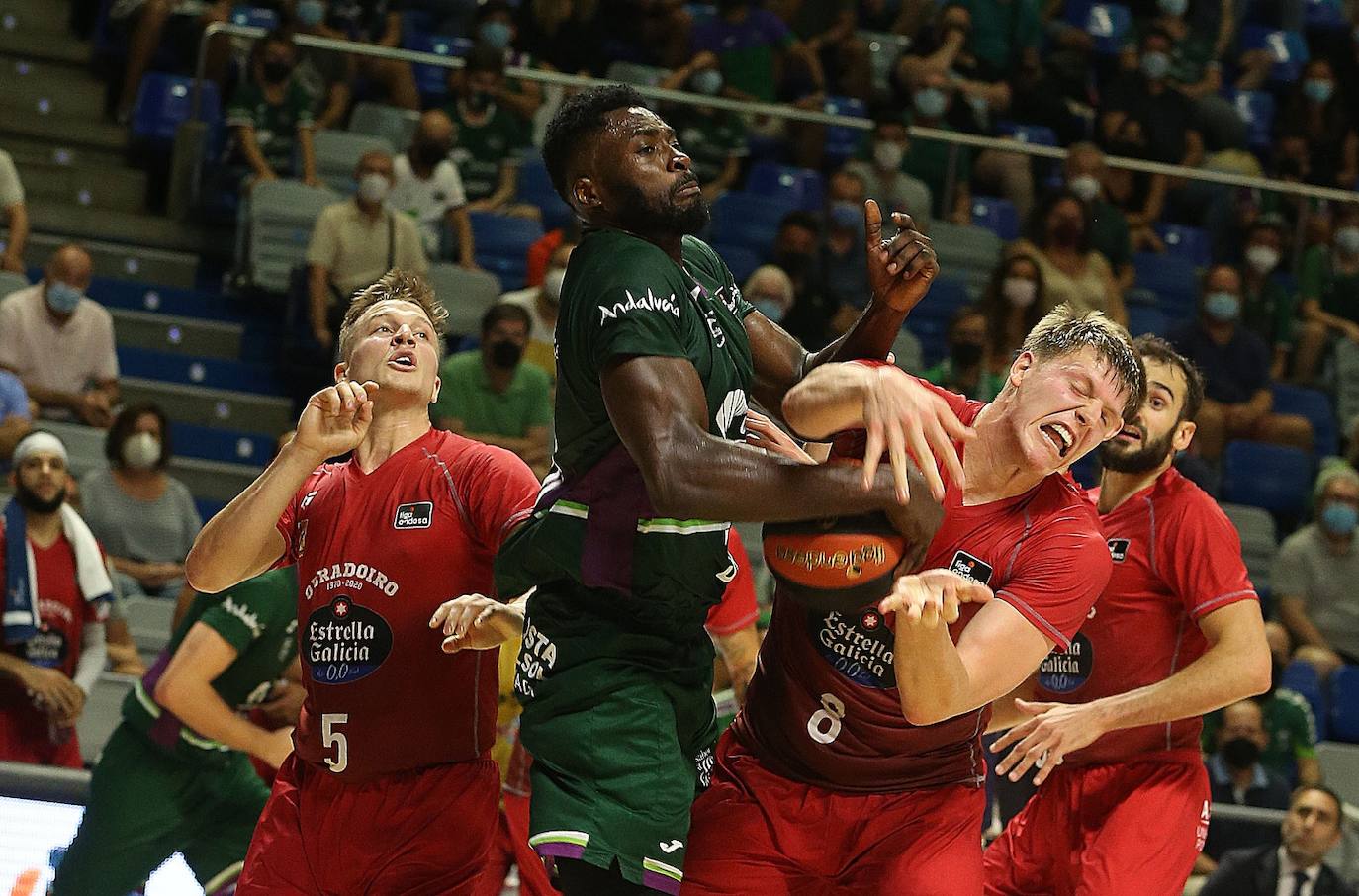 El Unicaja abre la temporada 21-22 ganando. 