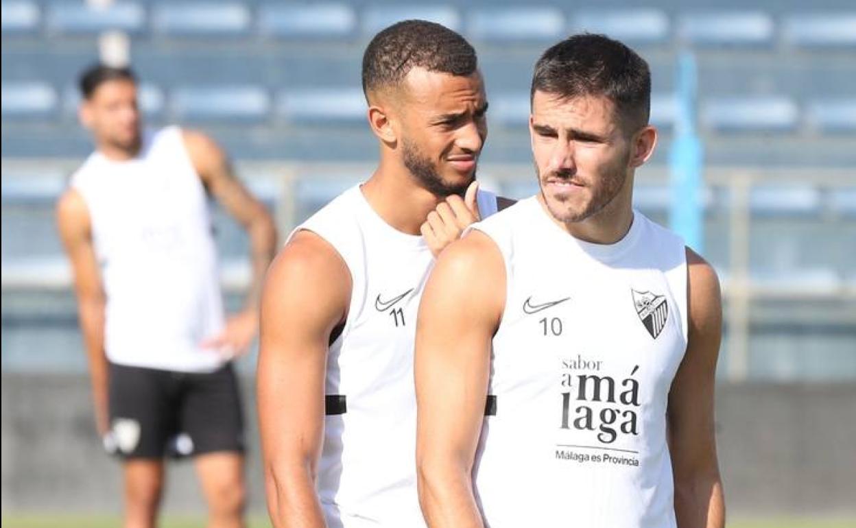 Hicham, durante el entrenamiento del jueves (en el que se lesionó) junto a Jairo. 