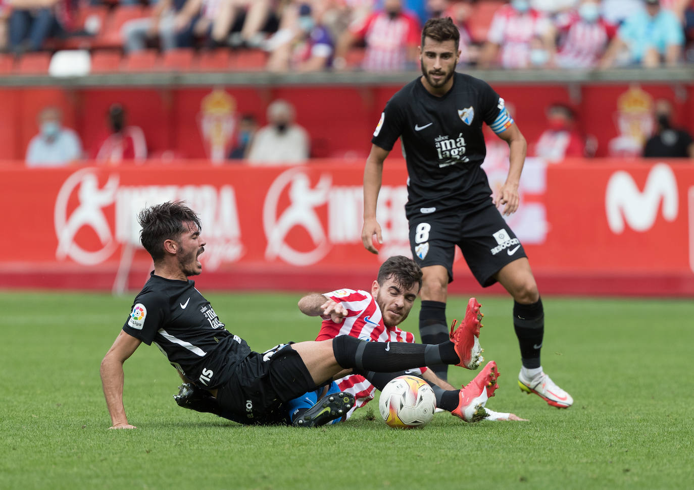 El Málaga jugó la mayor pate del partido en inferioridad numérica