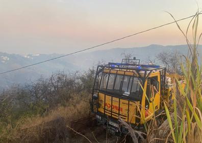 Imagen secundaria 1 - Extinguido el incendio forestal de Frigiliana