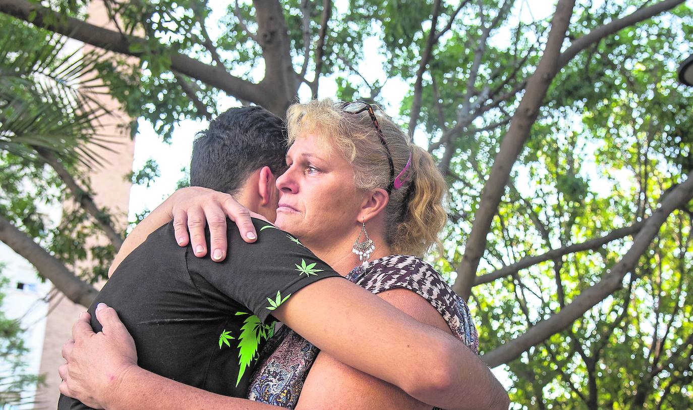 «La gente debe abrir los ojos: con una pastilla no saben lo que se meten»