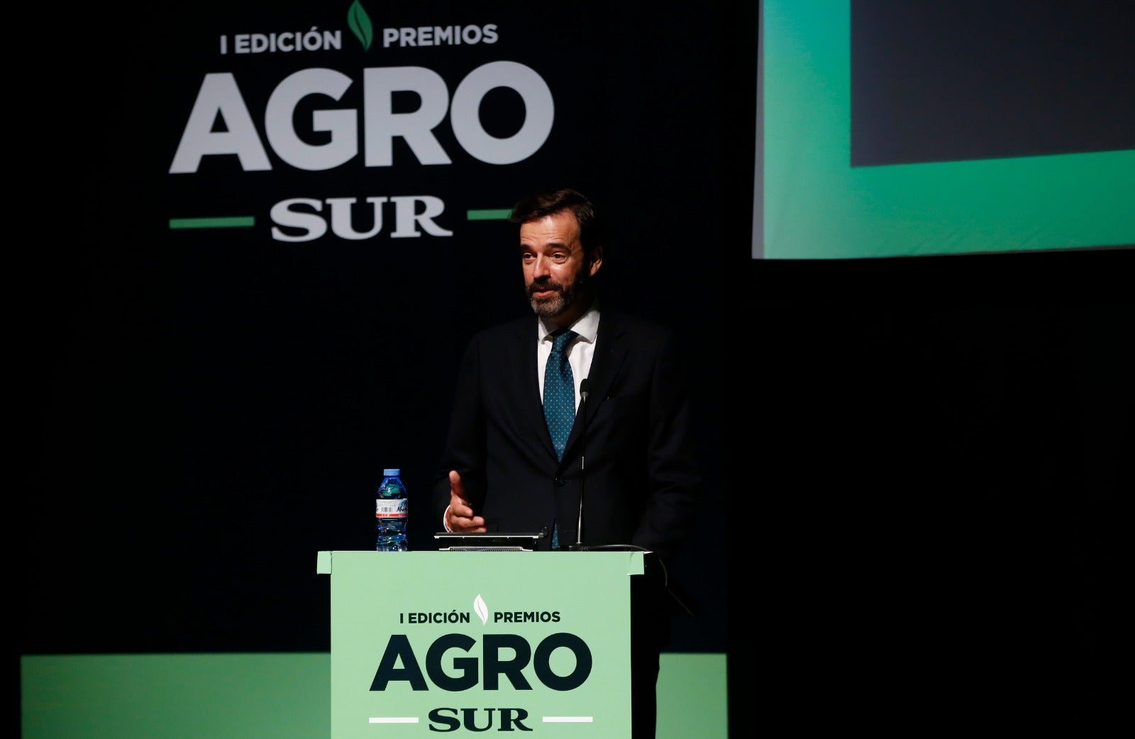 El Auditorio Edgar neville de la Diputación de Málaga ha acogido el acto de entrega de los primeros premios AGRO SUR. La gala contó con el patrocinio de Cajamar y Gusto del Sur como entidad colaboradora