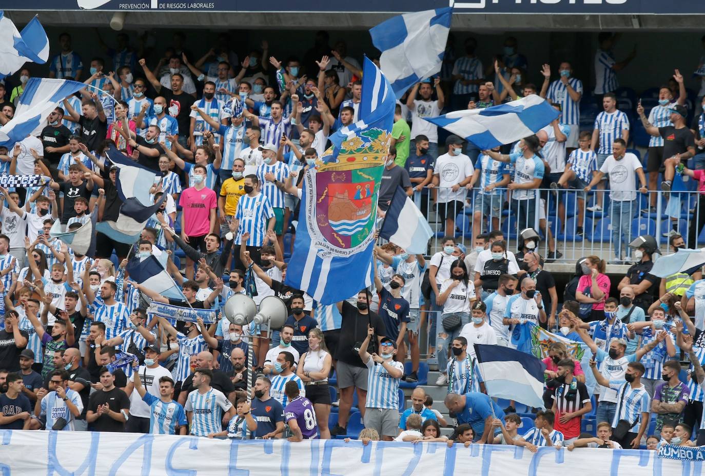 La Rosaleda acogió el encuentro sin restricciones de aforo por el covid-19 