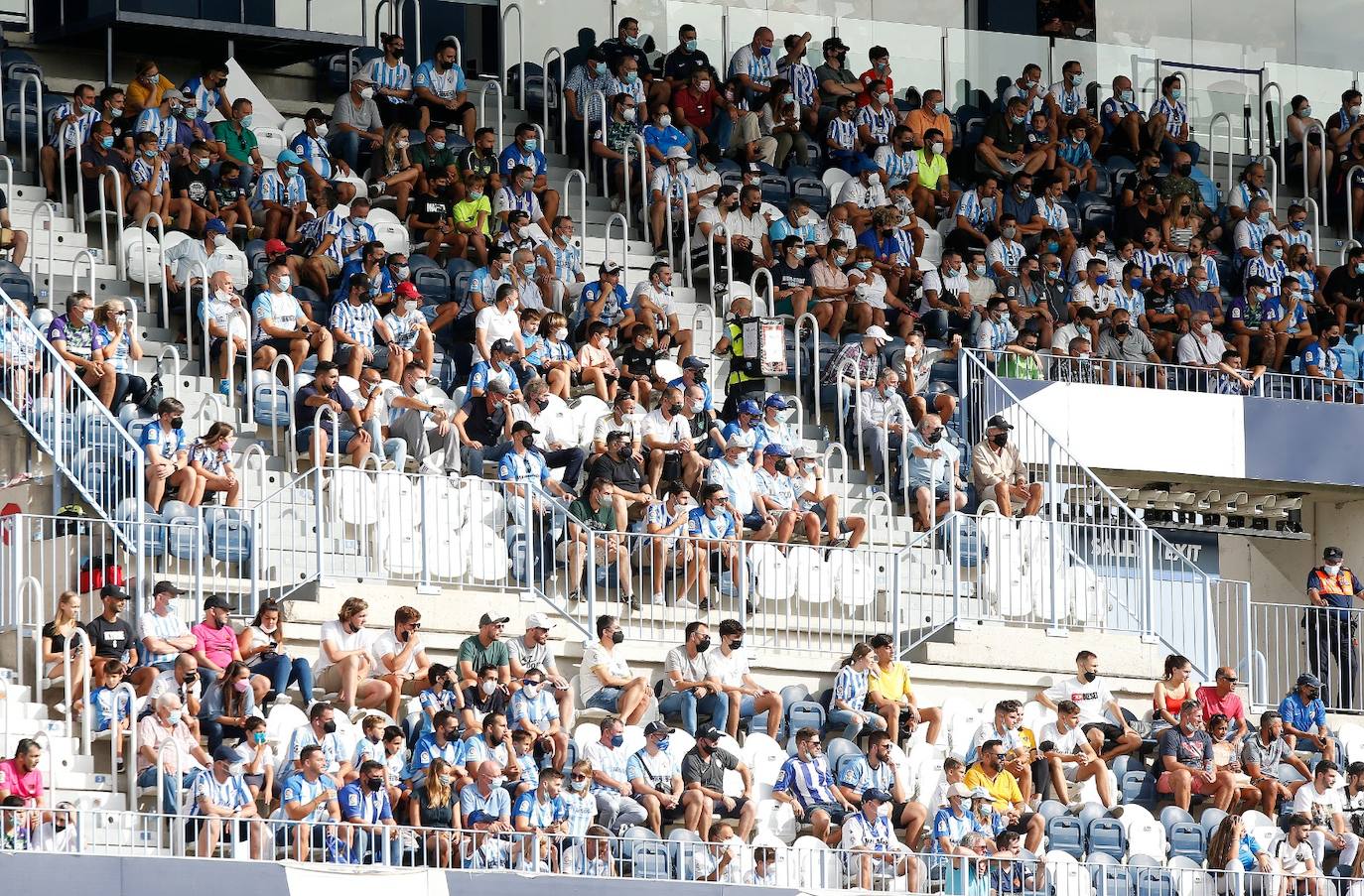 La Rosaleda acogió el encuentro sin restricciones de aforo por el covid-19 