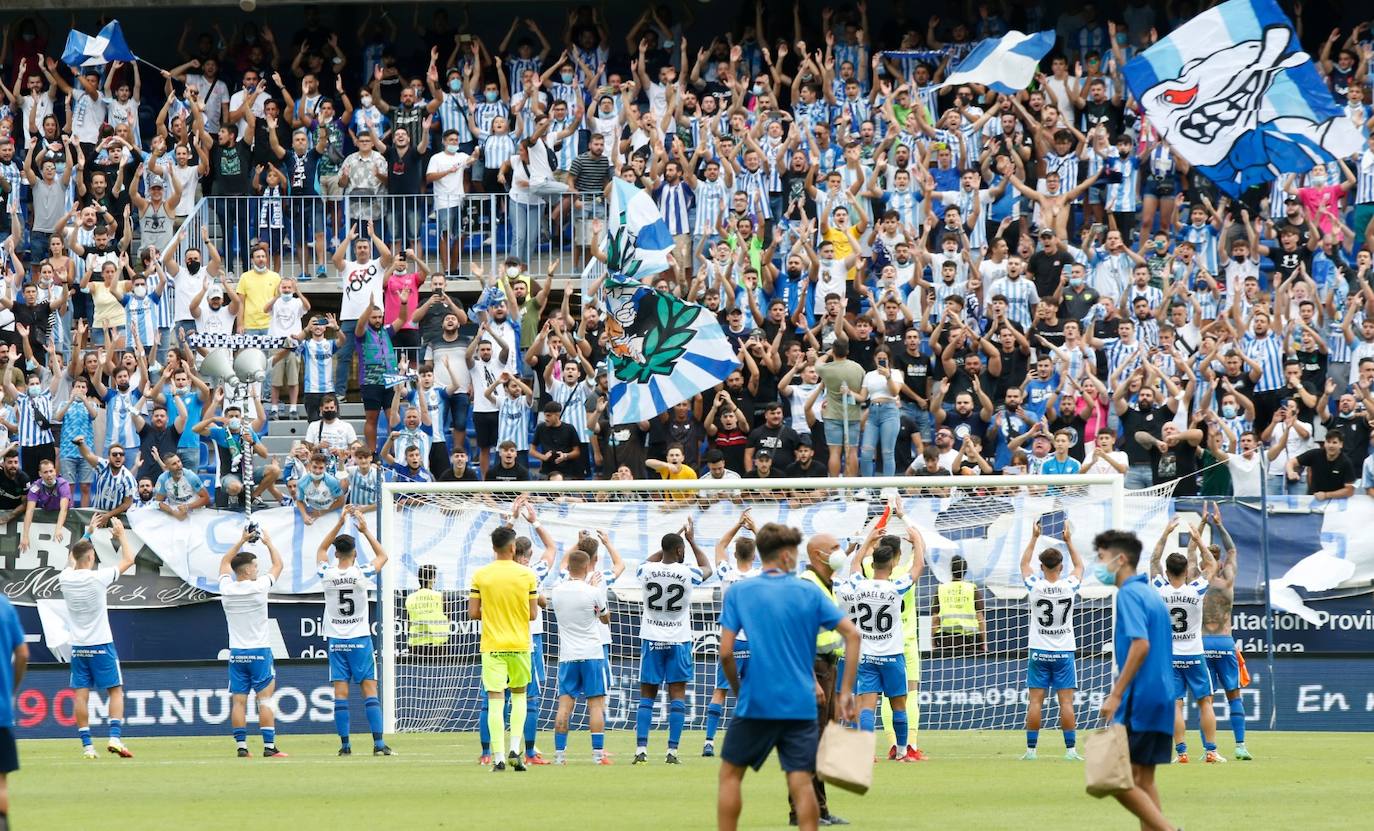 La Rosaleda acogió el encuentro sin restricciones de aforo por el covid-19 