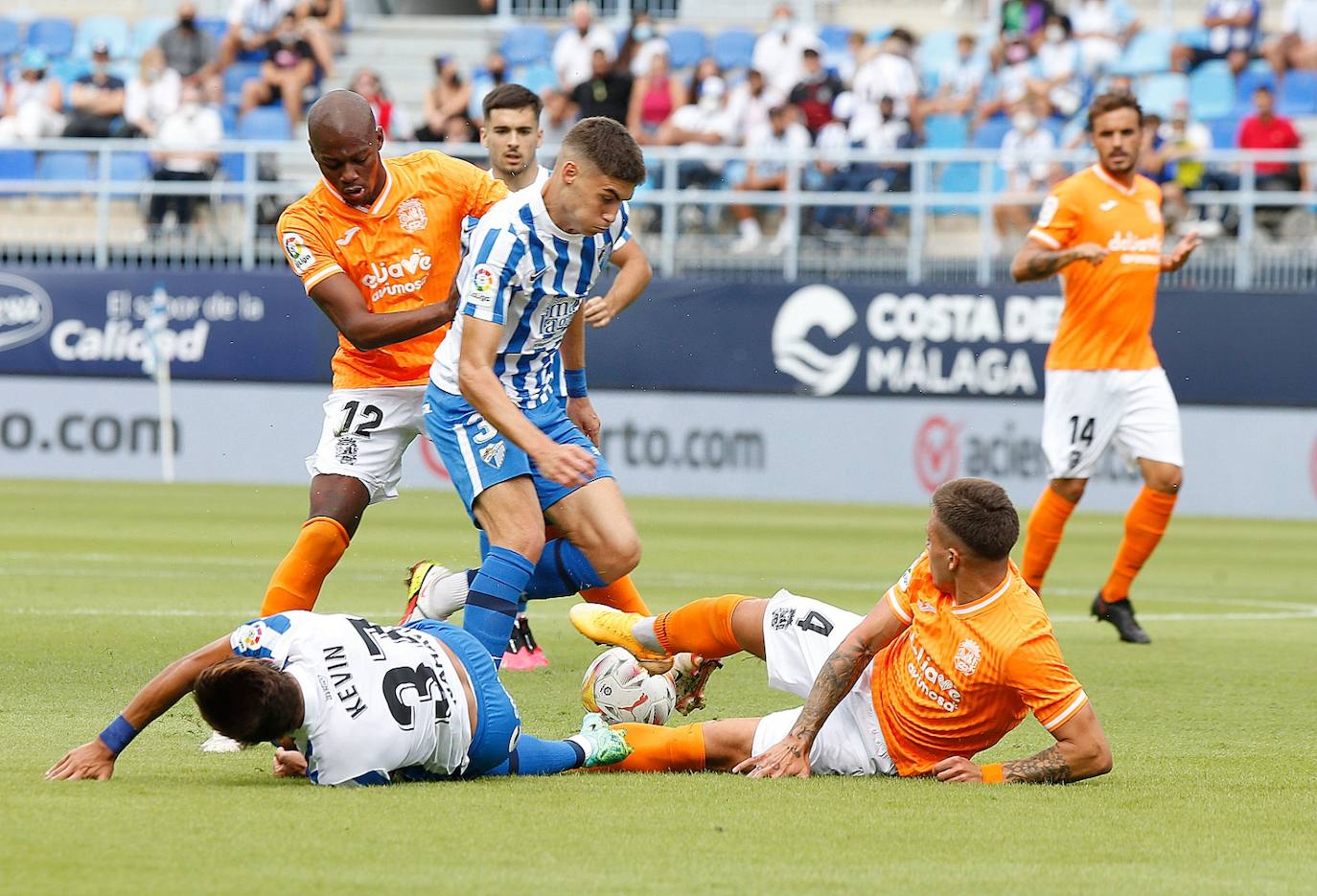 La Rosaleda acogió el encuentro sin restricciones de aforo por el covid-19 