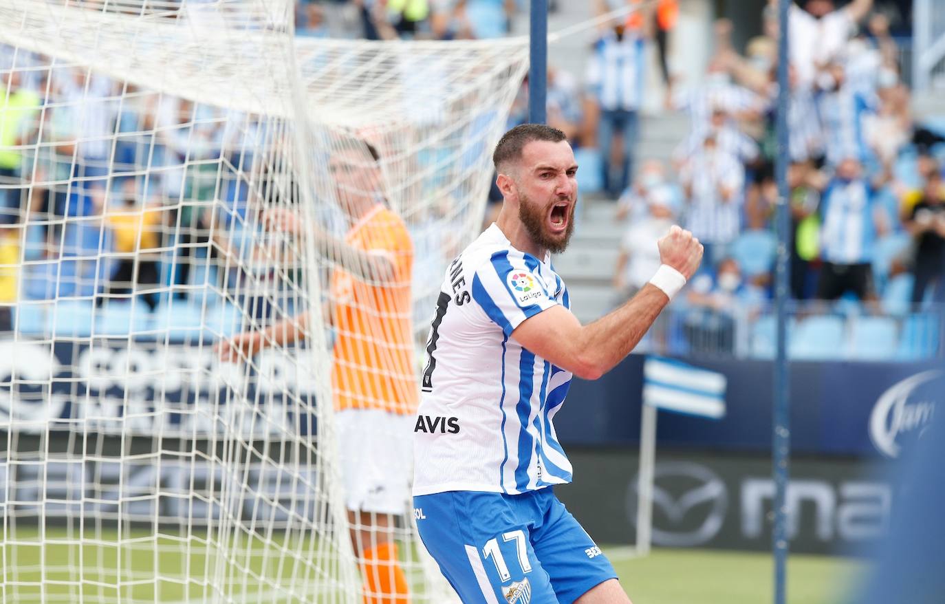 La Rosaleda acogió el encuentro sin restricciones de aforo por el covid-19 