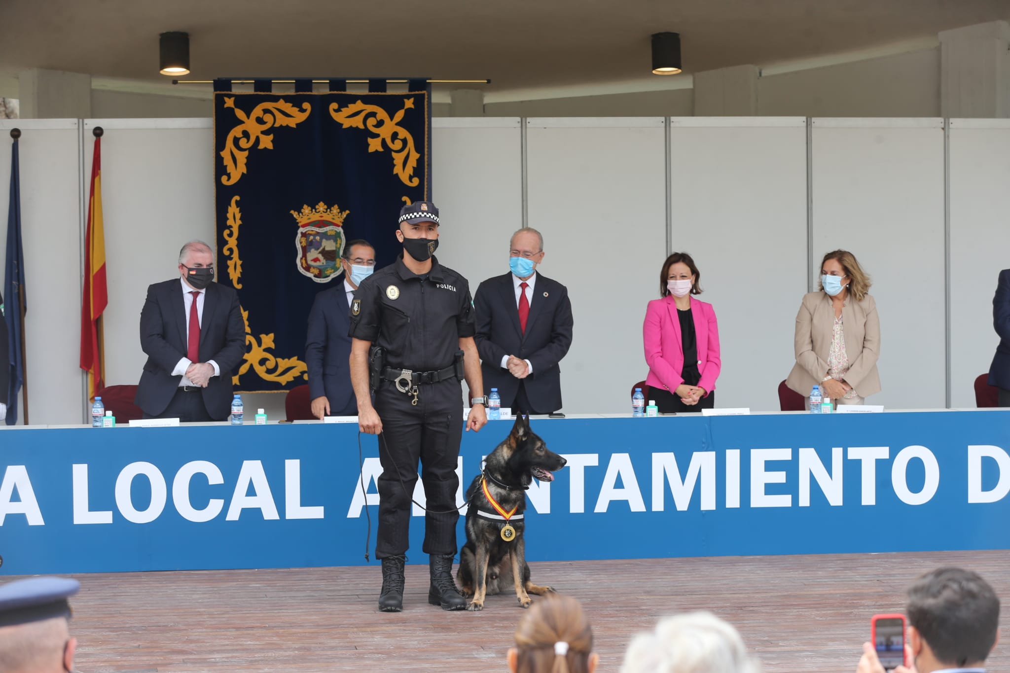 El recinto Eduardo Ocón de la capital acogió, este lunes, la celebración del acto central del patrón de la Policía Local