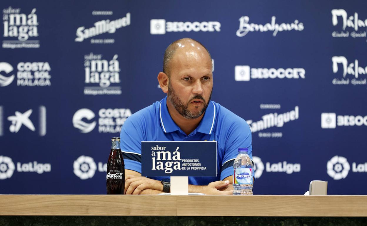 José Alberto, en la sala de prensa Juan Cortés de La Rosaleda. 