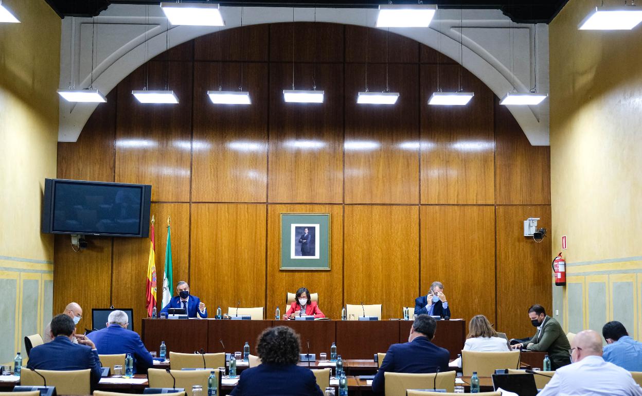 Última comisión de Hacienda celebrada en el Parlamento. 
