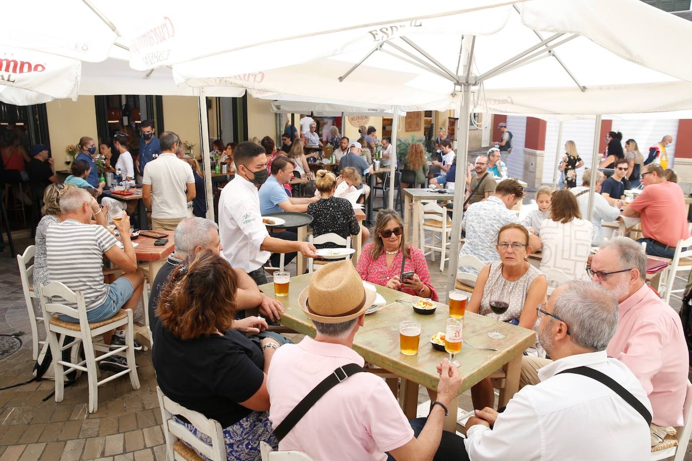 Gran ambiente este domingo en el Centro de Málaga. 