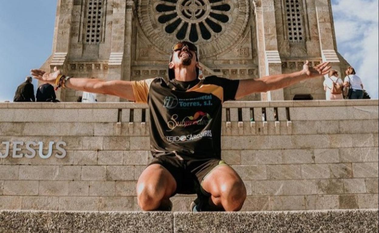 Ángel, en su paso por Viano do Castelo, en Portugal. 