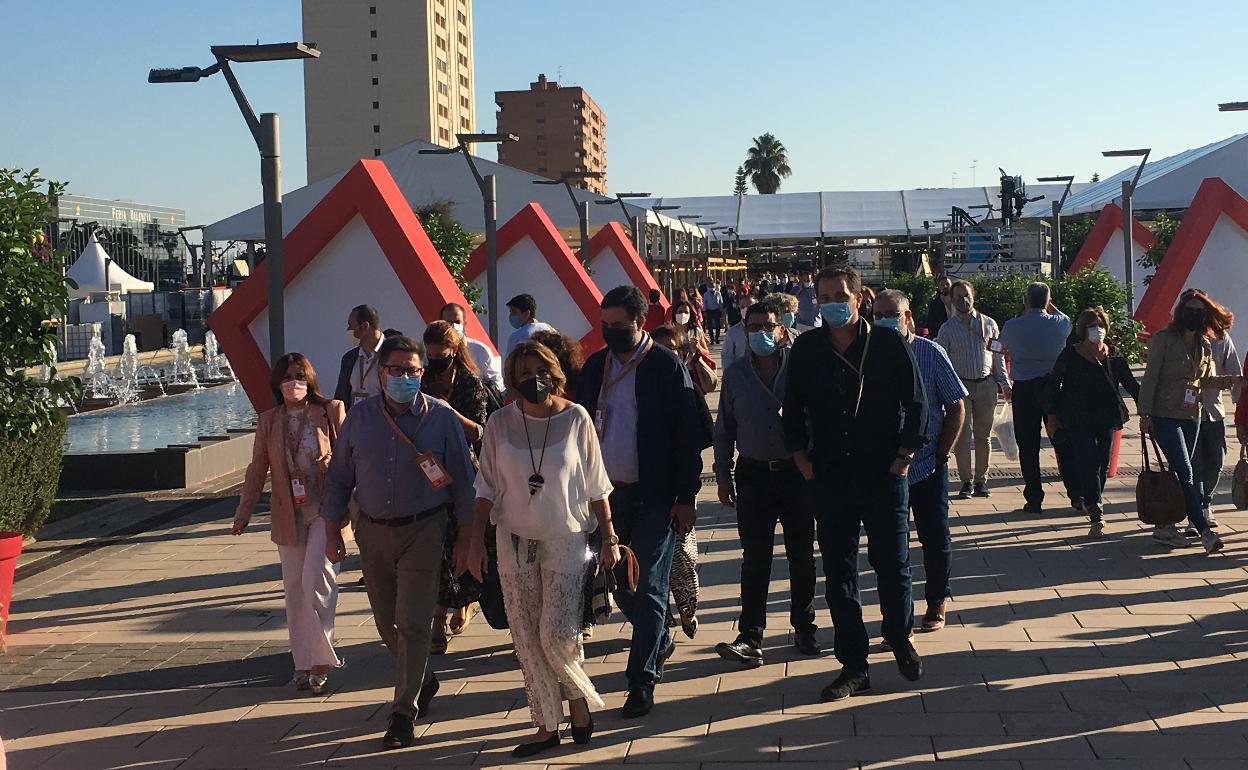 Díaz, esta mañana, a su llegada a Feria Valencia para participar en la segunda jornada del cónclave soclialista.