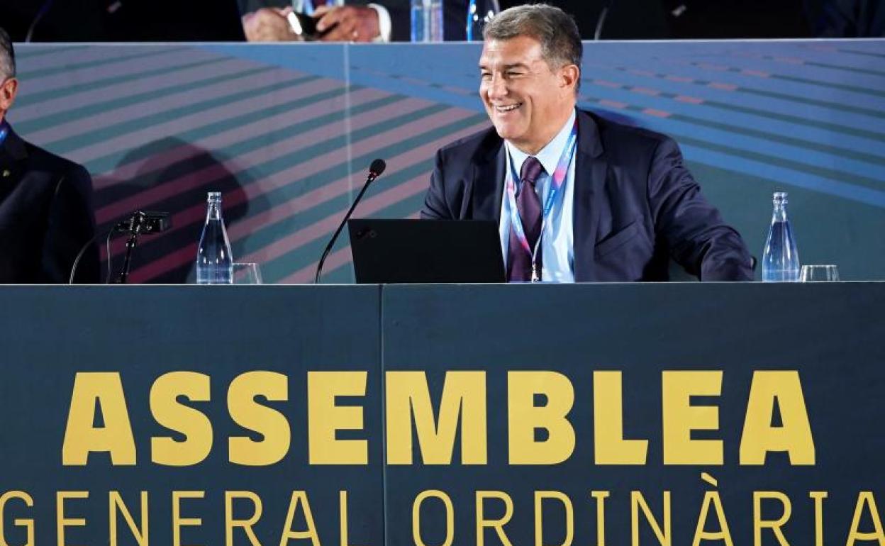 Joan Laporta, durante la asamblea de compromisarios del Barcelona. 