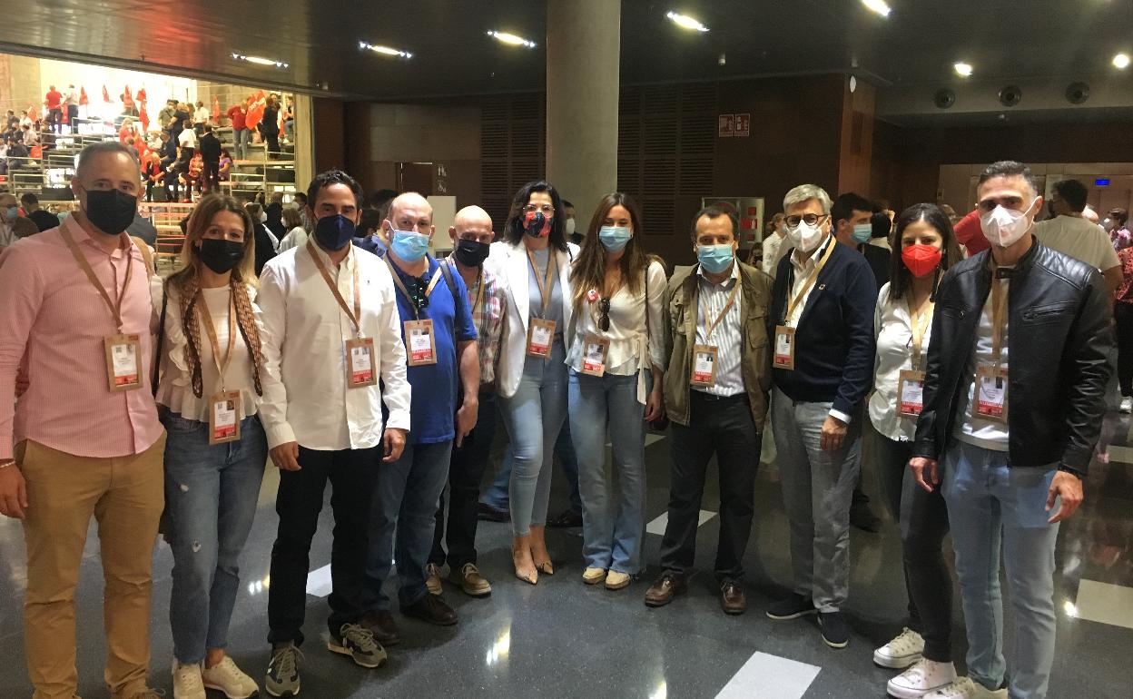 Socialistas malagueños en el congreso federal de Valencia.