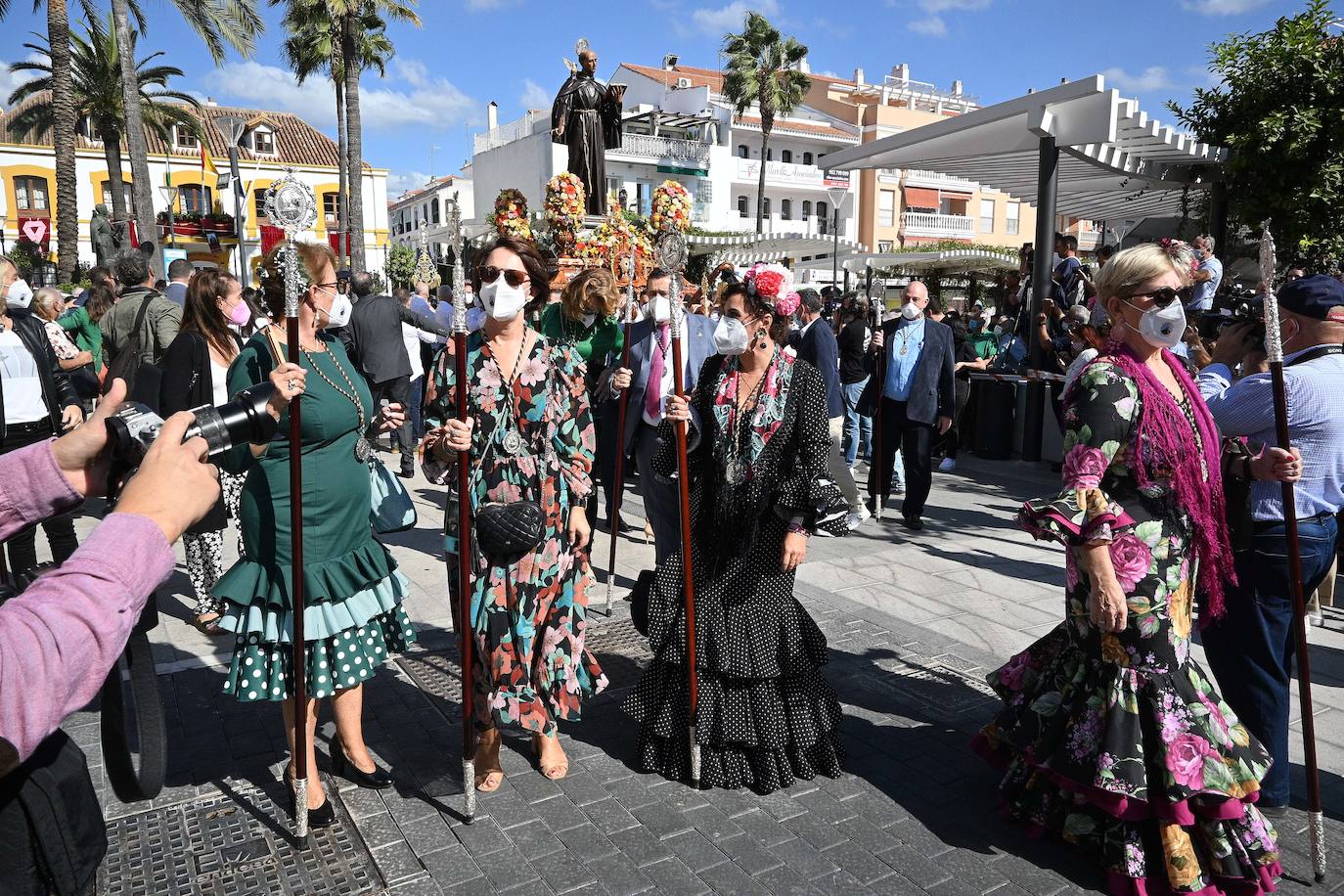 Procesión de San Pedro por las calles de Marbella. 