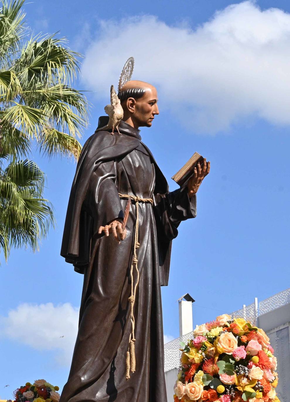 Procesión de San Pedro por las calles de Marbella. 