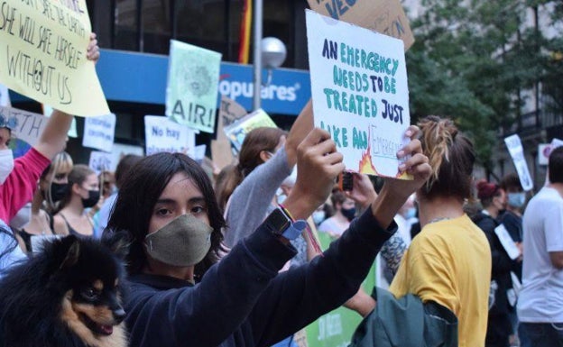 Alex, en la Global Strike, camino al Tribunal Supremo.