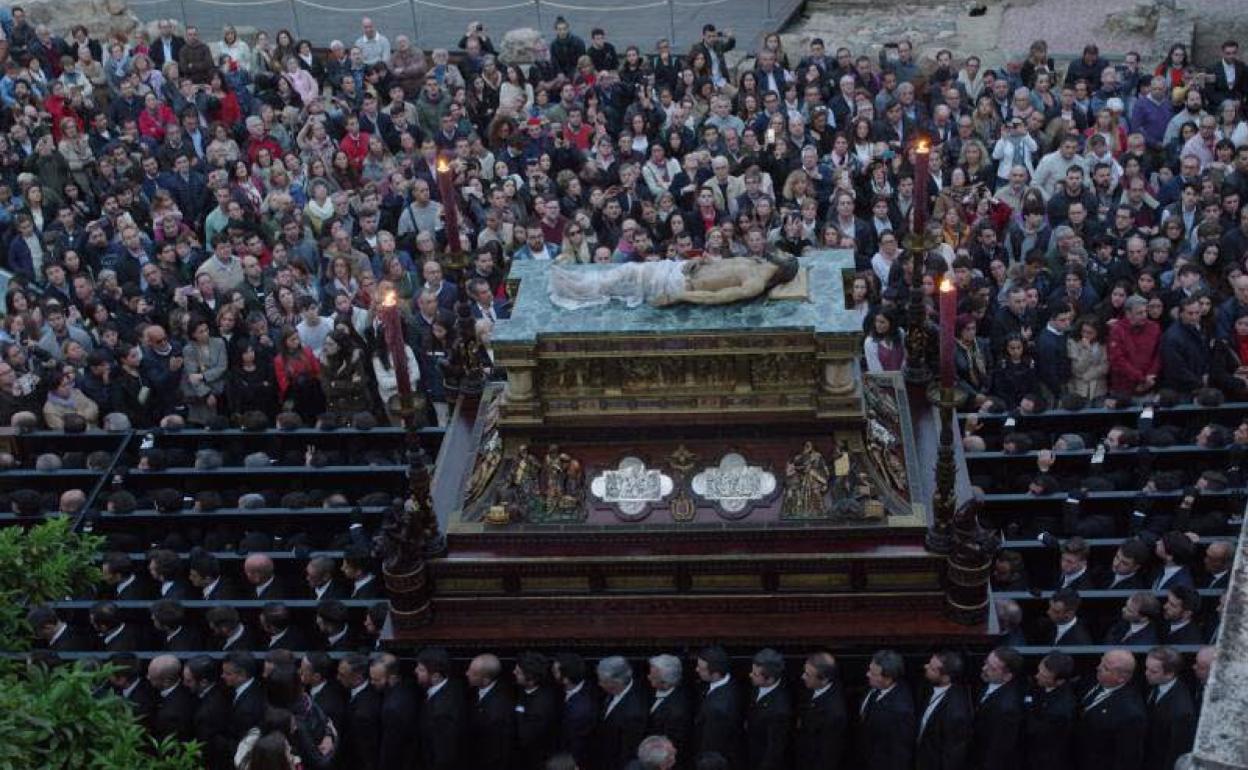 El Sepulcro será uno de los tronos que saldrá en la procesión de mañana, sábado. 