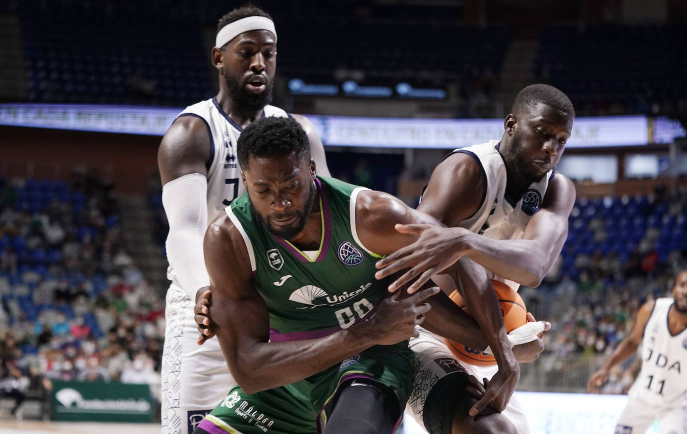 Victoria cómoda del Unicaja ante el Dijon. 