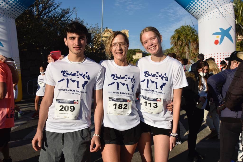 La Carrera Litoral Holiday World cuenta, como en cada edición, con tres modalidades diferentes en la carrera: de 21 kilómetros (media maratón), y de 10 y 5 kilómetros, pensados para pasear y para los niños. También se podía colaborar con dorsal 0