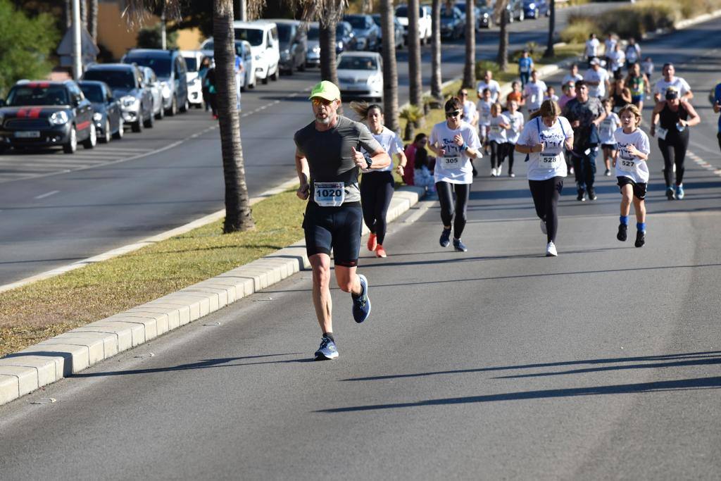 La Carrera Litoral Holiday World cuenta, como en cada edición, con tres modalidades diferentes en la carrera: de 21 kilómetros (media maratón), y de 10 y 5 kilómetros, pensados para pasear y para los niños. También se podía colaborar con dorsal 0