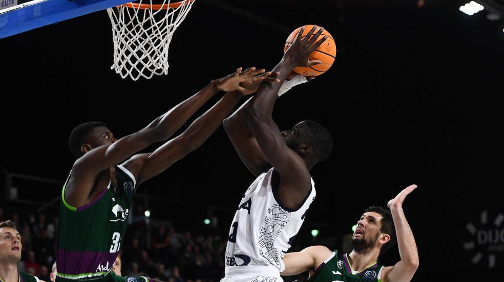 La derrota del Unicaja ante el Dijon, en imágenes