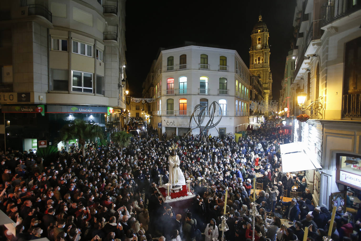 16 formaciones musicales participaron en los cortejos acompañando a las imágenes que salieron desde la Catedral 