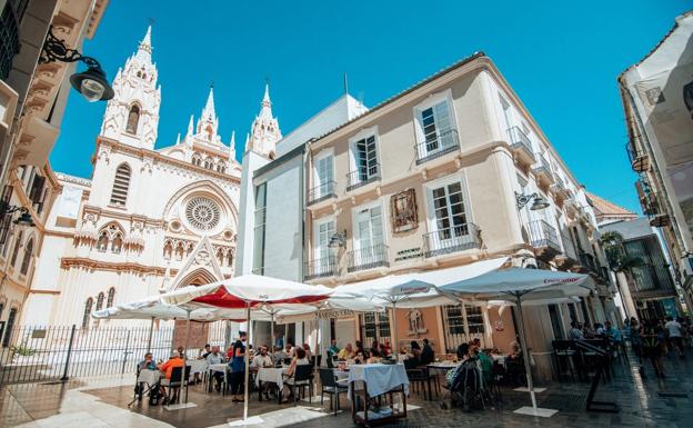 Marisquería Cenachero Centro, el sitio referencia de reuniones en el centro de Málaga