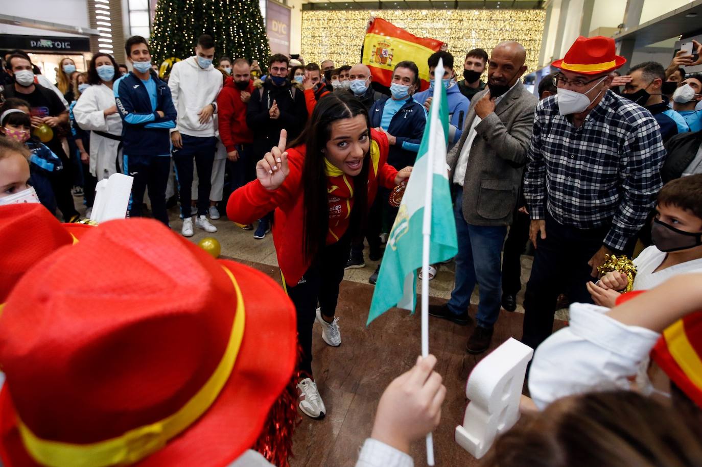 Recibimiento en su vuelta a casa a la campeona mundial María Torres. 