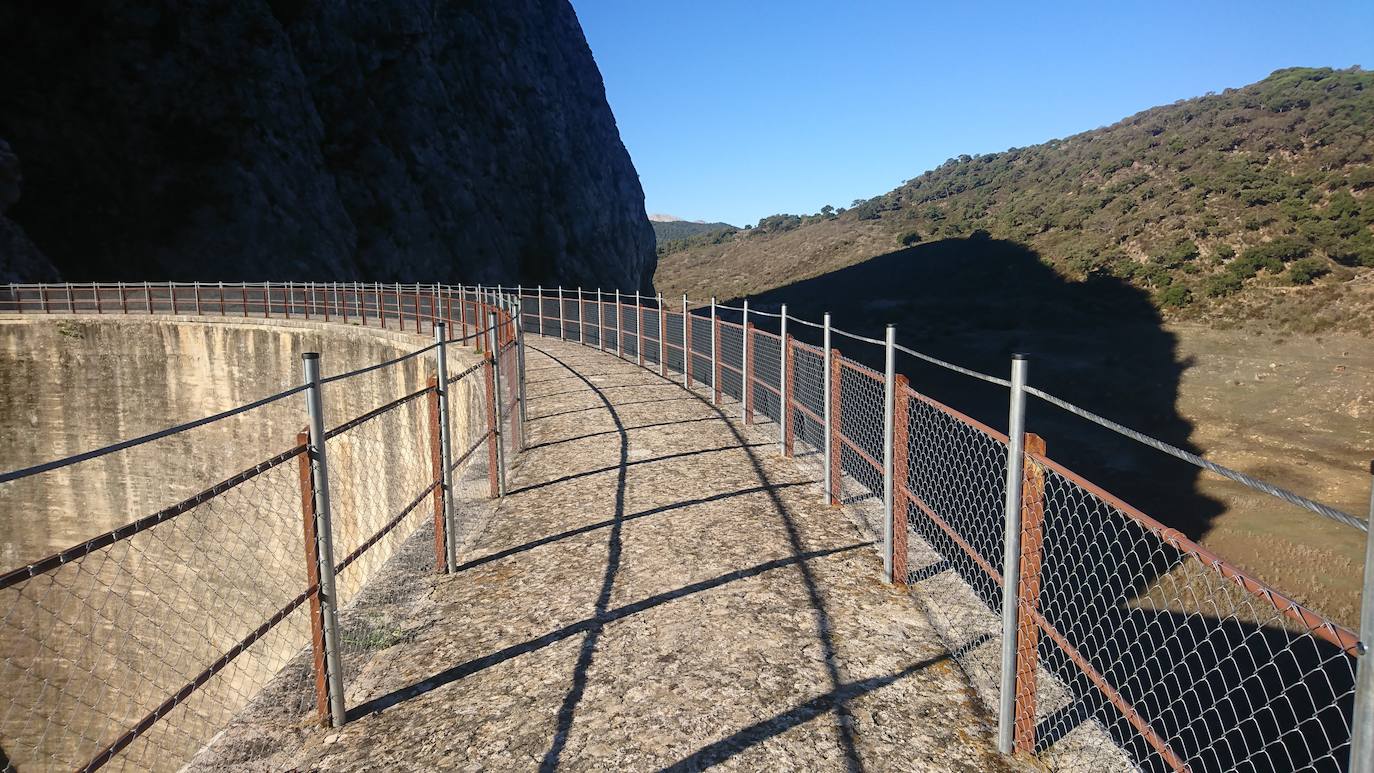 Montejaque ultima el proyecto de la puesta en valor de la presa de los Caballeros.