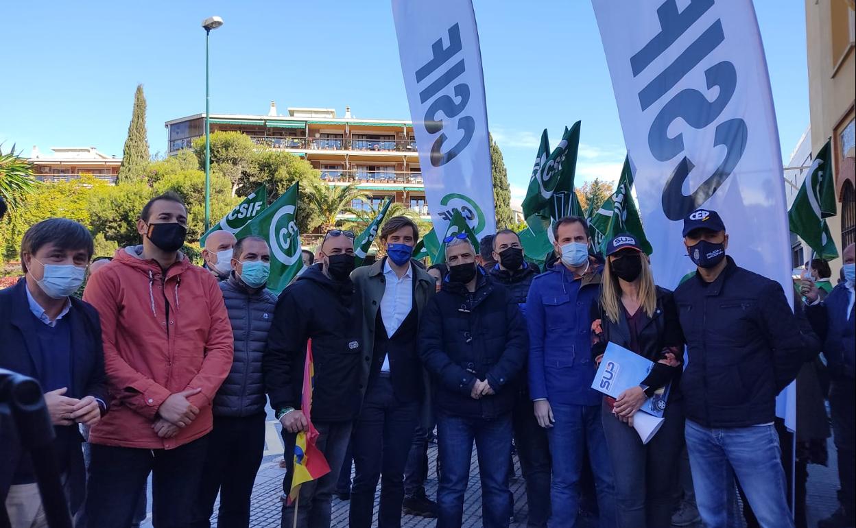 Policías y guardias civiles de Málaga se concentran para protestar por las reformas de la 'ley mordaza'